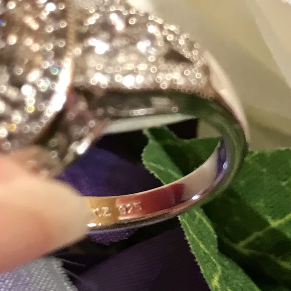 🎉 host pick🎉Stunning CZ and Sterling Silver Ring - Picture 5 of 6